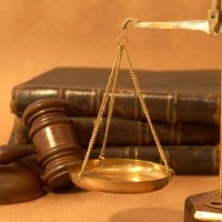 29 червня 2016 року в газеті "Голос України" опублікували Закон "Про внесення змін до Конституції України щодо правосуддя".