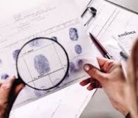 Збирати докази на місці злочину як у детективних серіалах не можна